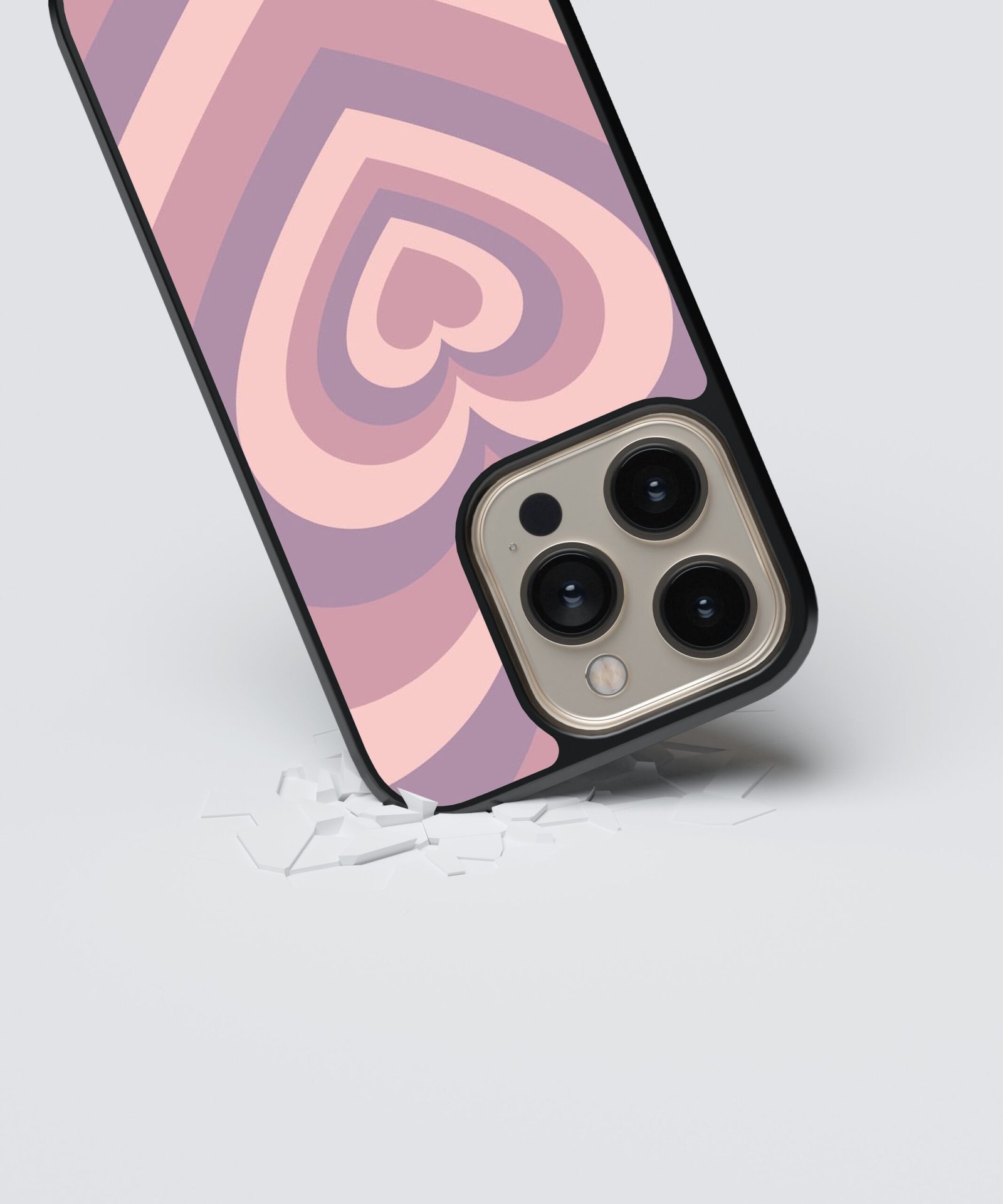 retro-hearts-metal-case-cover-for-iphone-13-pro-03 Retro Hearts Metal Case Cover for iPhone 13 Pro Dropping View